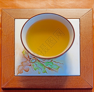 甘菊杯子木头药品液体金子草本植物枝条叶子洋甘菊玻璃图片