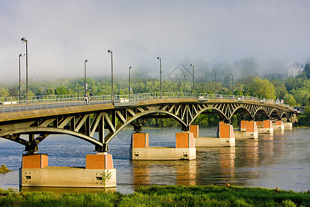 Blois 法国中枢世界中心建筑学建筑物桥梁旅行外观河流薄雾建筑图片