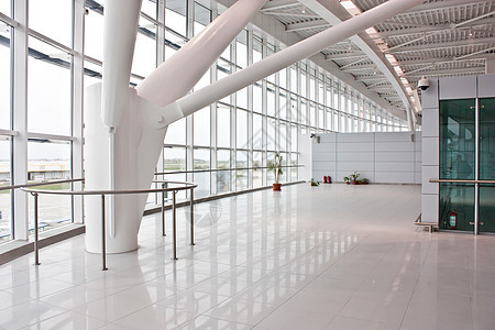 2011年新布加勒斯特机场大厅国际反射旅行飞机场窗户玻璃建筑座位地面图片