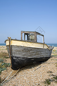 旧船钓鱼航海鹅卵石海滩衰变海岸渔船血管天空卵石图片