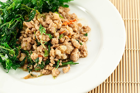 炒猪肉鱼午餐辣椒盘子香料餐厅油炸烹饪蔬菜美食搅拌图片