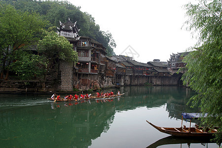 中国 湖南 湖南西部 凤凰城 自然 风景 旅游 风景区 风景区用水建筑城门旅行房子游船都市水面设施水利图片