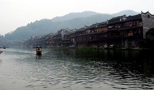 中国 湖南 湖南西部 凤凰城 自然 风景 旅游 风景区 风景区建筑游船设施河流水面旅行房子都市用水城门图片