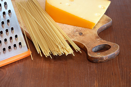 意大利面条烹饪宏观乳制品砧板食物成分生食用具设备工具厨房图片