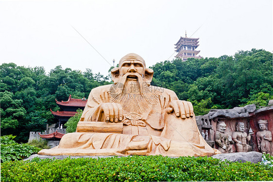 中国武西市日湖公园雕刻佛教徒精神艺术公园插图建筑雕塑绿色宗教图片