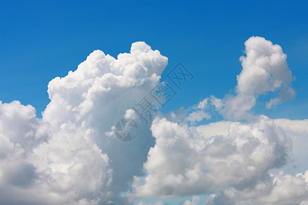 云和天空环境物体空气白色蓝色风景天气图片