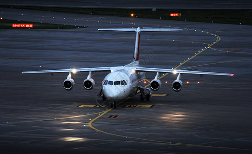 平平面技术假期喷射旅行旅游湍流天空飞机场商业空气图片
