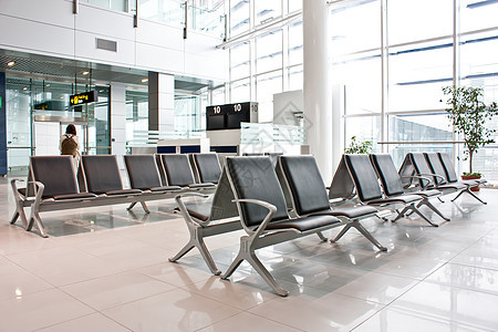 2011年新布加勒斯特机场窗户建筑玻璃大厅白色休息室飞机场车站旅行反射图片