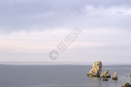扬古尔假期云景天空荒野海浪岩石戏剧性风景日落巨石图片