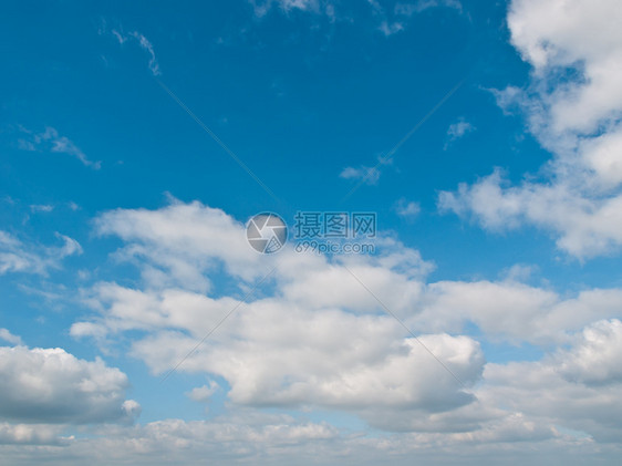 蓝蓝天空沉淀水分气氛季节环境积雨蓝天阳光云景晴天图片