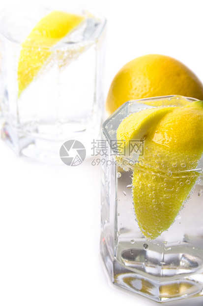 苏汽水和柠檬片苏打口渴黄色冻结茶点气泡精神白色液体柠檬图片