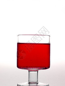 白色背景上孤立的玻璃玻璃水晶香味酒杯饮料红色庆典液体品酒派对图片