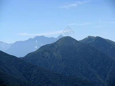 山山脉生物文件天空风景石头高原岩石全景草甸植物群图片