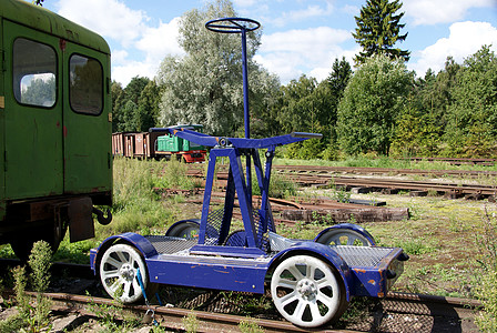 铁路手车工作车轮蓝色金属运输工业窄轨旅游火车图片