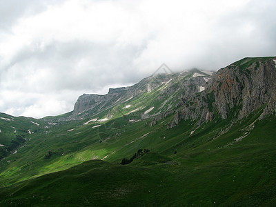 山山脉天空轨道高山生物植物解脱岩石植被植物群山丘图片