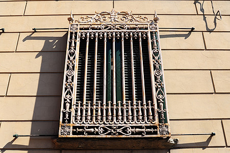 装饰窗口反射窗户格栅铸件古董历史性建筑锤击框架金属图片