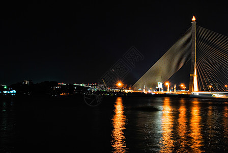 曼谷拉马河桥8号建筑反射天际连接器旅行地标游客金融金属商业图片
