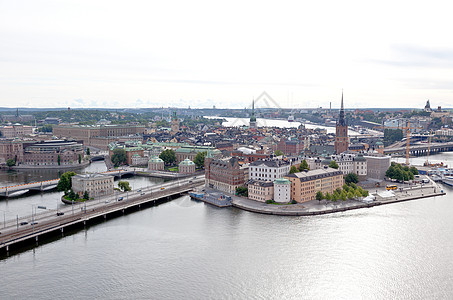 关于瑞典斯德哥尔摩老城的空中观景天空反射码头地区窗户首都场景白色棕色天线图片