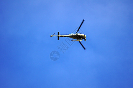 直升机飞行飞机航班菜刀刀片刀刃蓝色天空车辆螺旋桨运输图片