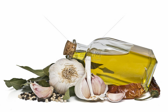 地中海香料和橄榄油静物豆子胡椒砂浆食物桂冠辣椒美食芳香饮食图片