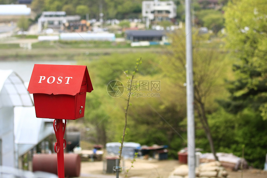 红色邮箱绿色核心邮政农场房子邮件图片