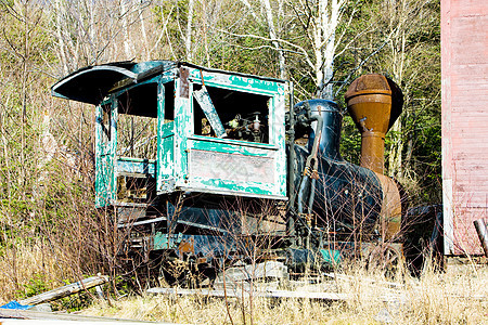 美国新罕布什尔州布雷顿森林 华盛顿高峰铁路森林外观齿轨残骸机车仓库机器引擎破坏铁路运输图片