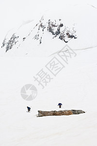 斜坡上的搭乘者乐趣雪崩自由数字野生动物白色地形孤独旅行天空图片