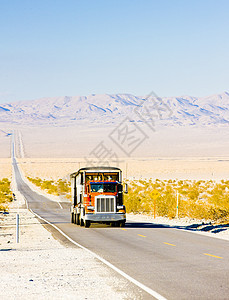 美国加利福尼亚州公路上的卡米翁图片