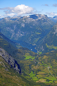 Geiranger 视图国家血管旅行村庄海岸峡湾爬坡悬崖反射海洋图片