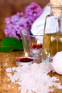 沐浴和泉水药品毛巾治疗紫丁香护理香水皮肤蜡烛身体软木图片