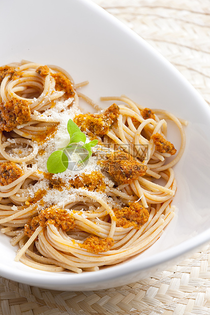 带青椒的意大利面条食物食品熟食香蒜营养菜肴熟菜静物美食膳食图片