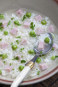 烟熏肉 豆子和大米静物美食蔬菜食品熟食香菜盘子菜肴勺子膳食图片