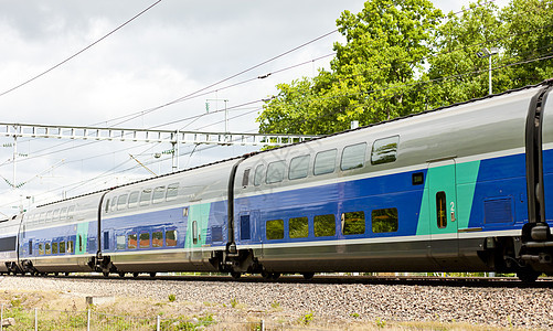 TGV火车 法国伯根迪铁路运输旅客旅行电力铁路运输列车机车车皮快车图片