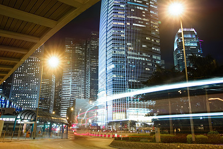 夜间现场汽车戏剧性车辆建筑场景地标景观街道大街公寓图片