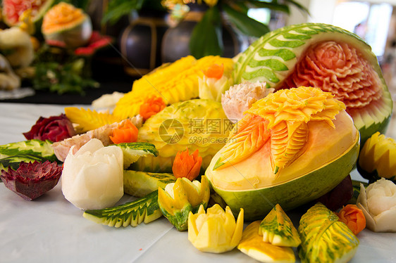 水果雕刻雕塑食物木瓜剪裁餐饮西瓜黄瓜热带图片