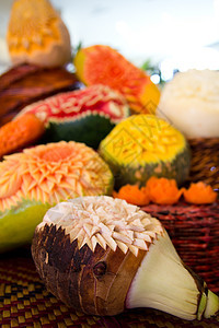 水果雕刻热带黄瓜餐饮西瓜剪裁食物雕塑厨师木瓜图片