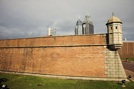 Fort Cond堡和市中心大楼图片