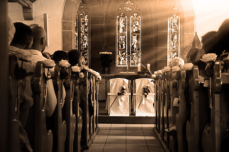 婚礼教堂宗教家庭花束玫瑰教会座位庆典花店椅子夫妻图片