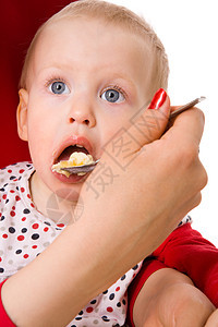 婴儿饮食童年家庭生长工作室快乐父母女孩围兜享受后代图片
