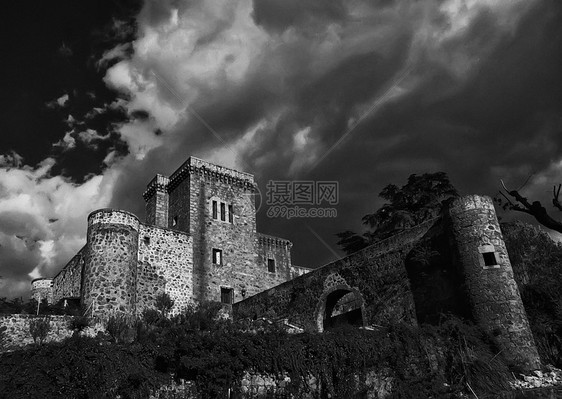 亚兰迪拉·德拉维拉城堡图片