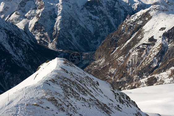 山山脉风景登山土地顶峰宽慰地形蓝色冻结环境远足图片