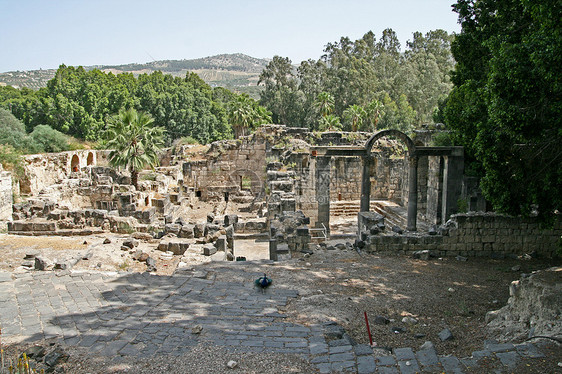 古老神庙的拱门图片