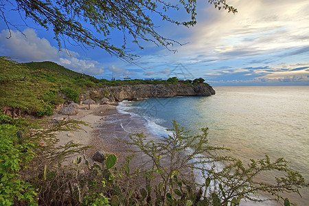 库拉索波浪海洋悬崖海滩海景天空天堂海岸热带海湾图片