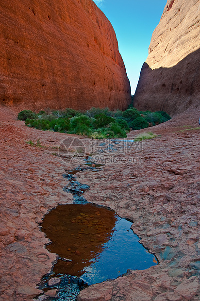 kata tjuta 千兆字节旅游旅行岩石风景假期地标领土山脉沙漠衬套图片