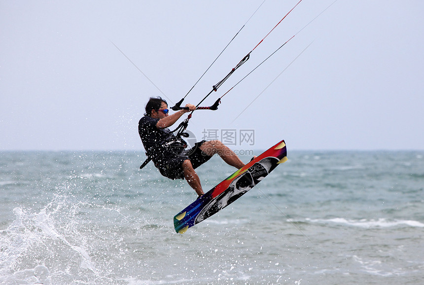 肯泰瑟弗在行动自由男性活动海滩空气比赛锦标赛海浪冲浪者速度图片