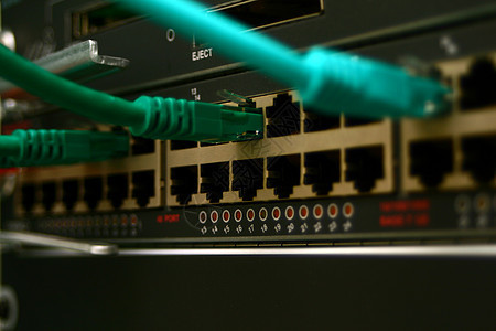 连接到开关的以太网刻高科技互联网防火墙港口通讯局域网提供商绿色路由器数据中心背景图片