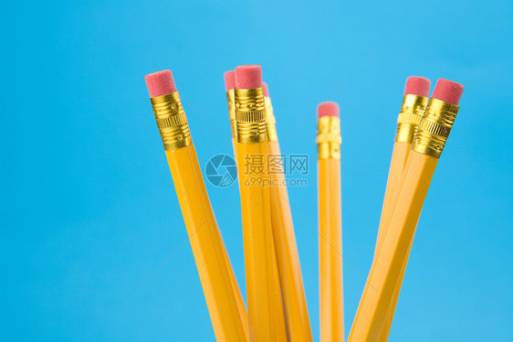 铅笔静物教育学校补给品绘画黄色背景团体桌面橡皮图片