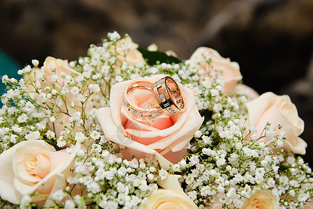 婚前花束婚礼新娘仪式戒指庆典玫瑰新人浪漫白色图片