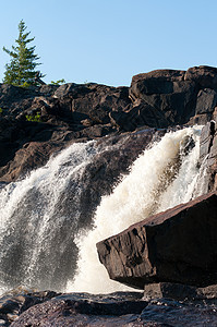 穆斯科卡瀑布瀑布岩石图片