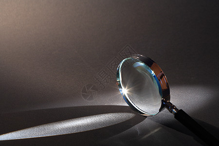 放大镜阴影实验室灯光搜索办公用品调查光束设备侦探对象图片